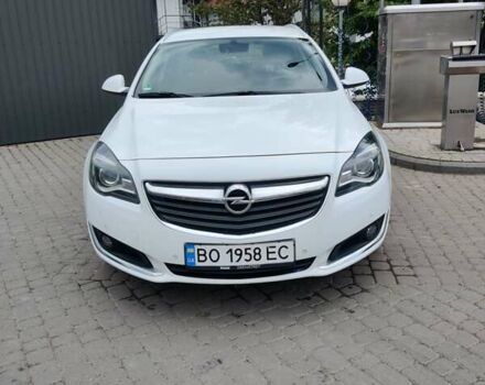 Белый Опель Инсигния, объемом двигателя 1.6 л и пробегом 234 тыс. км за 10000 $, фото 3 на Automoto.ua