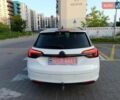 Белый Опель Инсигния, объемом двигателя 2 л и пробегом 248 тыс. км за 9650 $, фото 8 на Automoto.ua