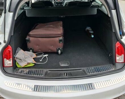 Белый Опель Инсигния, объемом двигателя 1.6 л и пробегом 234 тыс. км за 10000 $, фото 2 на Automoto.ua