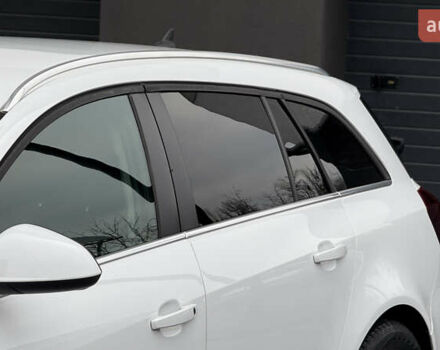 Белый Опель Инсигния, объемом двигателя 1.96 л и пробегом 241 тыс. км за 9800 $, фото 22 на Automoto.ua