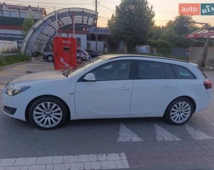 Белый Опель Инсигния, объемом двигателя 2 л и пробегом 248 тыс. км за 9650 $, фото 5 на Automoto.ua