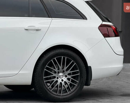 Белый Опель Инсигния, объемом двигателя 1.96 л и пробегом 241 тыс. км за 9800 $, фото 16 на Automoto.ua