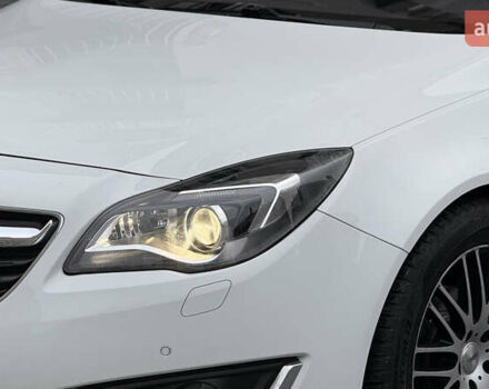 Белый Опель Инсигния, объемом двигателя 1.96 л и пробегом 241 тыс. км за 9800 $, фото 13 на Automoto.ua