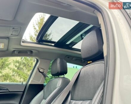 Белый Опель Инсигния, объемом двигателя 2 л и пробегом 248 тыс. км за 11200 $, фото 34 на Automoto.ua