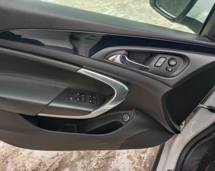 Білий Опель Інсігнія, об'ємом двигуна 2 л та пробігом 270 тис. км за 9850 $, фото 8 на Automoto.ua