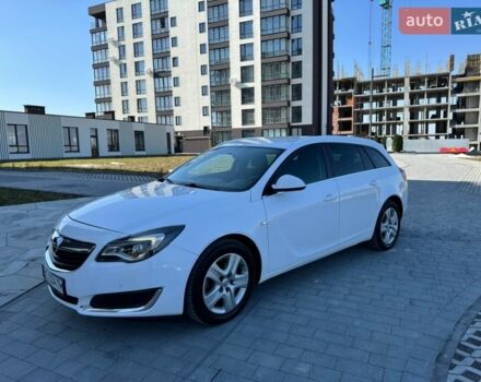Білий Опель Інсігнія, об'ємом двигуна 1.6 л та пробігом 288 тис. км за 8300 $, фото 16 на Automoto.ua