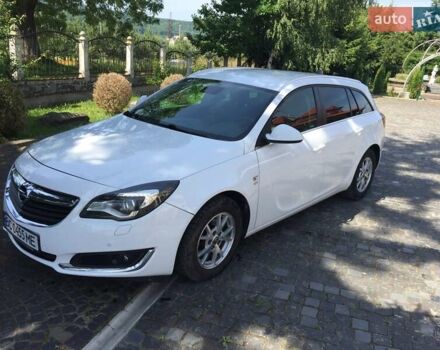 Белый Опель Инсигния, объемом двигателя 1.6 л и пробегом 220 тыс. км за 11500 $, фото 5 на Automoto.ua