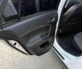 Білий Опель Інсігнія, об'ємом двигуна 1.6 л та пробігом 212 тис. км за 10800 $, фото 20 на Automoto.ua