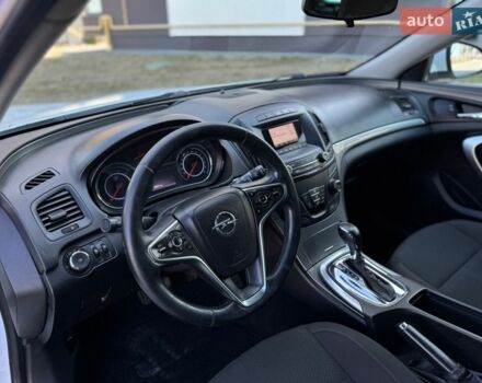 Білий Опель Інсігнія, об'ємом двигуна 1.6 л та пробігом 288 тис. км за 8300 $, фото 21 на Automoto.ua