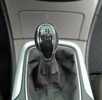 Білий Опель Інсігнія, об'ємом двигуна 1.6 л та пробігом 227 тис. км за 9500 $, фото 12 на Automoto.ua