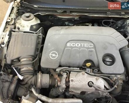 Белый Опель Инсигния, объемом двигателя 1.6 л и пробегом 220 тыс. км за 11500 $, фото 26 на Automoto.ua