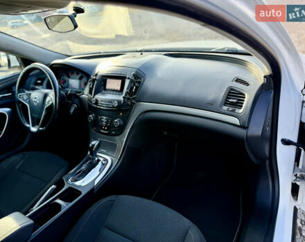 Белый Опель Инсигния, объемом двигателя 1.6 л и пробегом 279 тыс. км за 10999 $, фото 23 на Automoto.ua