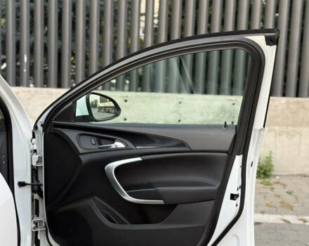 Белый Опель Инсигния, объемом двигателя 2 л и пробегом 340 тыс. км за 9600 $, фото 23 на Automoto.ua