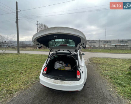 Белый Опель Инсигния, объемом двигателя 1.6 л и пробегом 285 тыс. км за 12200 $, фото 18 на Automoto.ua