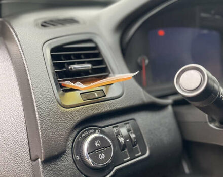 Белый Опель Инсигния, объемом двигателя 1.6 л и пробегом 214 тыс. км за 11300 $, фото 15 на Automoto.ua