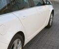 Білий Опель Інсігнія, об'ємом двигуна 1.6 л та пробігом 208 тис. км за 8600 $, фото 1 на Automoto.ua