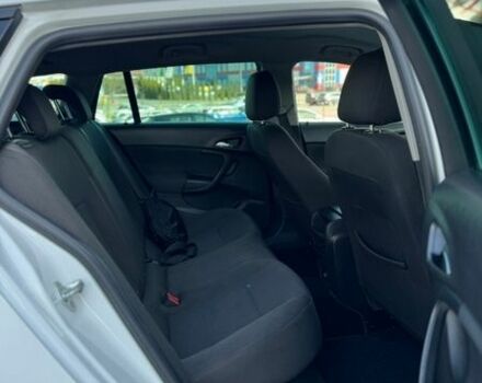 Білий Опель Інсігнія, об'ємом двигуна 1.6 л та пробігом 288 тис. км за 8300 $, фото 27 на Automoto.ua