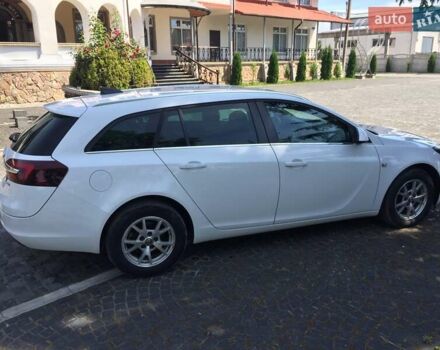 Белый Опель Инсигния, объемом двигателя 1.6 л и пробегом 220 тыс. км за 11500 $, фото 7 на Automoto.ua