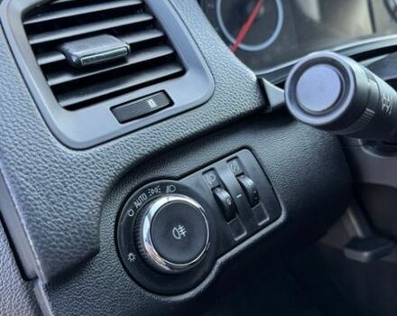 Білий Опель Інсігнія, об'ємом двигуна 1.6 л та пробігом 288 тис. км за 8300 $, фото 25 на Automoto.ua