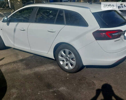 Белый Опель Инсигния, объемом двигателя 1.6 л и пробегом 237 тыс. км за 13000 $, фото 2 на Automoto.ua