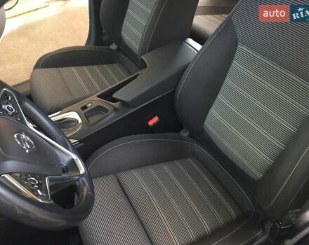 Белый Опель Инсигния, объемом двигателя 1.6 л и пробегом 220 тыс. км за 11500 $, фото 17 на Automoto.ua