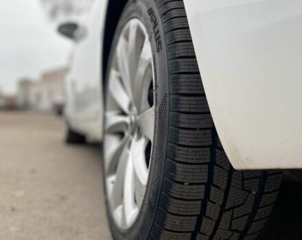 Белый Опель Инсигния, объемом двигателя 1.6 л и пробегом 211 тыс. км за 11500 $, фото 6 на Automoto.ua