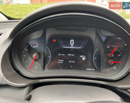 Белый Опель Инсигния, объемом двигателя 2 л и пробегом 325 тыс. км за 10000 $, фото 14 на Automoto.ua