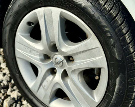 Белый Опель Инсигния, объемом двигателя 1.6 л и пробегом 279 тыс. км за 10999 $, фото 12 на Automoto.ua