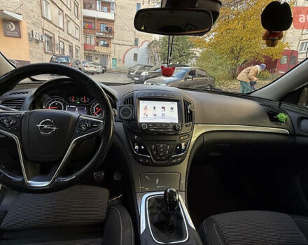 Белый Опель Инсигния, объемом двигателя 1.6 л и пробегом 234 тыс. км за 11600 $, фото 2 на Automoto.ua