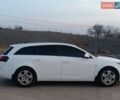Белый Опель Инсигния, объемом двигателя 1.6 л и пробегом 227 тыс. км за 9100 $, фото 3 на Automoto.ua