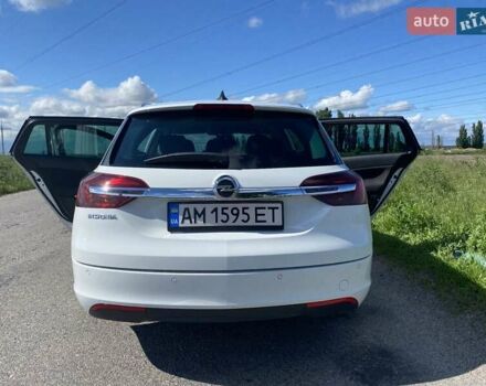 Білий Опель Інсігнія, об'ємом двигуна 1.6 л та пробігом 222 тис. км за 11000 $, фото 2 на Automoto.ua