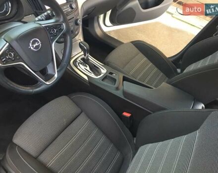 Белый Опель Инсигния, объемом двигателя 1.6 л и пробегом 220 тыс. км за 11500 $, фото 14 на Automoto.ua