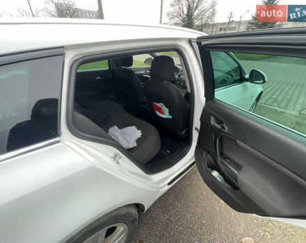 Белый Опель Инсигния, объемом двигателя 1.6 л и пробегом 285 тыс. км за 12200 $, фото 19 на Automoto.ua