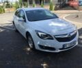 Белый Опель Инсигния, объемом двигателя 1.6 л и пробегом 220 тыс. км за 10500 $, фото 3 на Automoto.ua