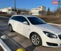 Белый Опель Инсигния, объемом двигателя 1.96 л и пробегом 258 тыс. км за 9600 $, фото 1 на Automoto.ua