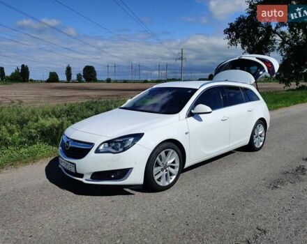 Білий Опель Інсігнія, об'ємом двигуна 1.6 л та пробігом 222 тис. км за 11000 $, фото 1 на Automoto.ua