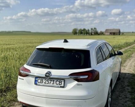 Белый Опель Инсигния, объемом двигателя 2 л и пробегом 192 тыс. км за 15000 $, фото 2 на Automoto.ua