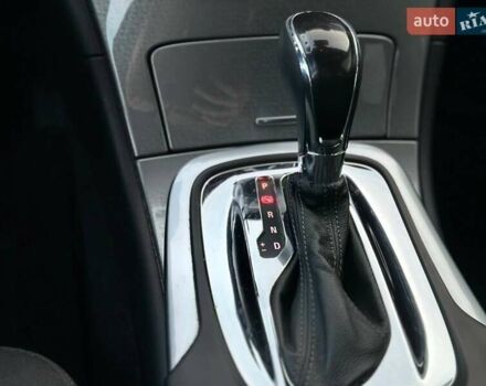 Белый Опель Инсигния, объемом двигателя 1.96 л и пробегом 256 тыс. км за 12500 $, фото 12 на Automoto.ua