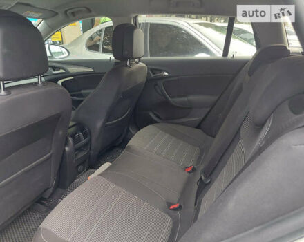 Белый Опель Инсигния, объемом двигателя 1.6 л и пробегом 237 тыс. км за 13000 $, фото 7 на Automoto.ua