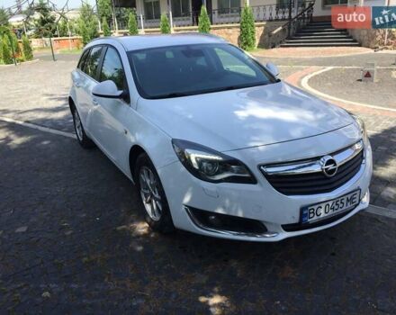 Белый Опель Инсигния, объемом двигателя 1.6 л и пробегом 220 тыс. км за 11500 $, фото 3 на Automoto.ua