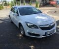 Білий Опель Інсігнія, об'ємом двигуна 1.6 л та пробігом 220 тис. км за 9900 $, фото 4 на Automoto.ua