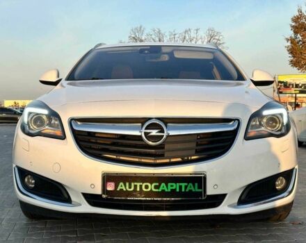 Белый Опель Инсигния, объемом двигателя 2 л и пробегом 256 тыс. км за 12990 $, фото 2 на Automoto.ua