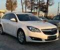 Белый Опель Инсигния, объемом двигателя 2 л и пробегом 256 тыс. км за 12990 $, фото 1 на Automoto.ua