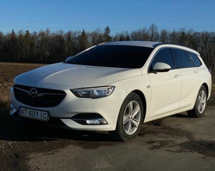 Белый Опель Инсигния, объемом двигателя 1.6 л и пробегом 175 тыс. км за 14500 $, фото 2 на Automoto.ua