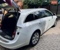 Белый Опель Инсигния, объемом двигателя 1.6 л и пробегом 155 тыс. км за 11000 $, фото 6 на Automoto.ua