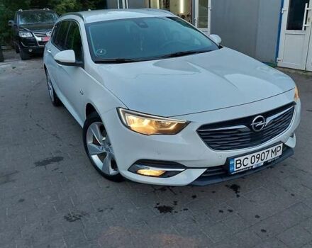 Белый Опель Инсигния, объемом двигателя 2 л и пробегом 217 тыс. км за 13500 $, фото 10 на Automoto.ua