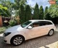 Белый Опель Инсигния, объемом двигателя 1.6 л и пробегом 155 тыс. км за 11000 $, фото 2 на Automoto.ua