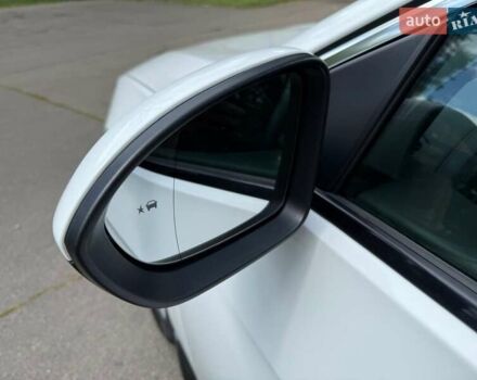 Белый Опель Инсигния, объемом двигателя 1.6 л и пробегом 190 тыс. км за 11350 $, фото 27 на Automoto.ua