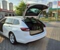 Білий Опель Інсігнія, об'ємом двигуна 1.96 л та пробігом 190 тис. км за 13000 $, фото 5 на Automoto.ua