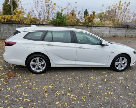 Белый Опель Инсигния, объемом двигателя 2 л и пробегом 245 тыс. км за 15700 $, фото 5 на Automoto.ua